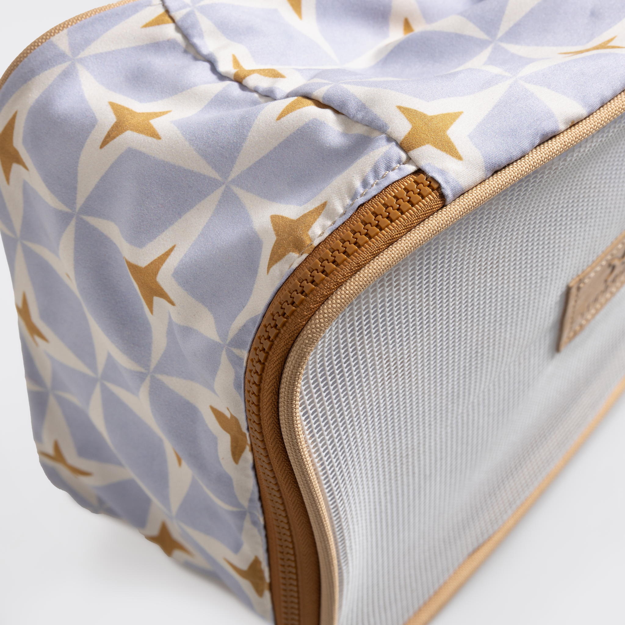 Travel Pods | Nova - Mist