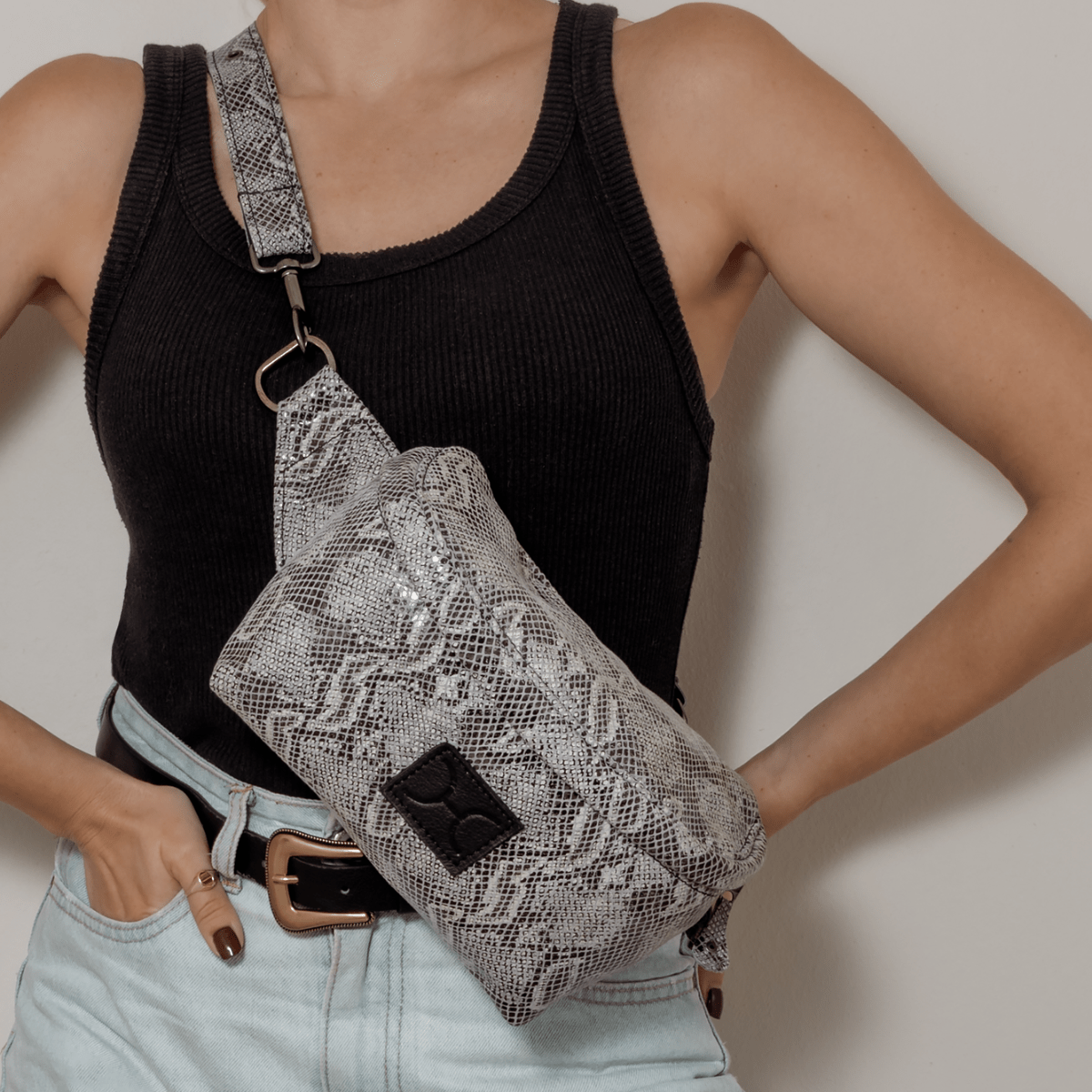 Ari Bumbag | Genuine Leather Handbag by Thandana