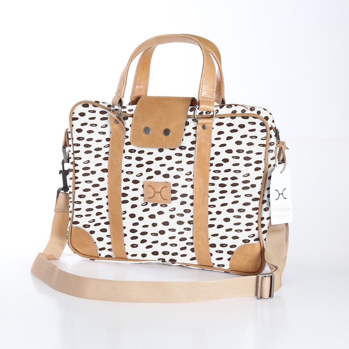 Laptop Bag 15’ | Laminated Fabric Seeds - White / Chunky Zip (new) Laptop Fabric Bag by Thandana