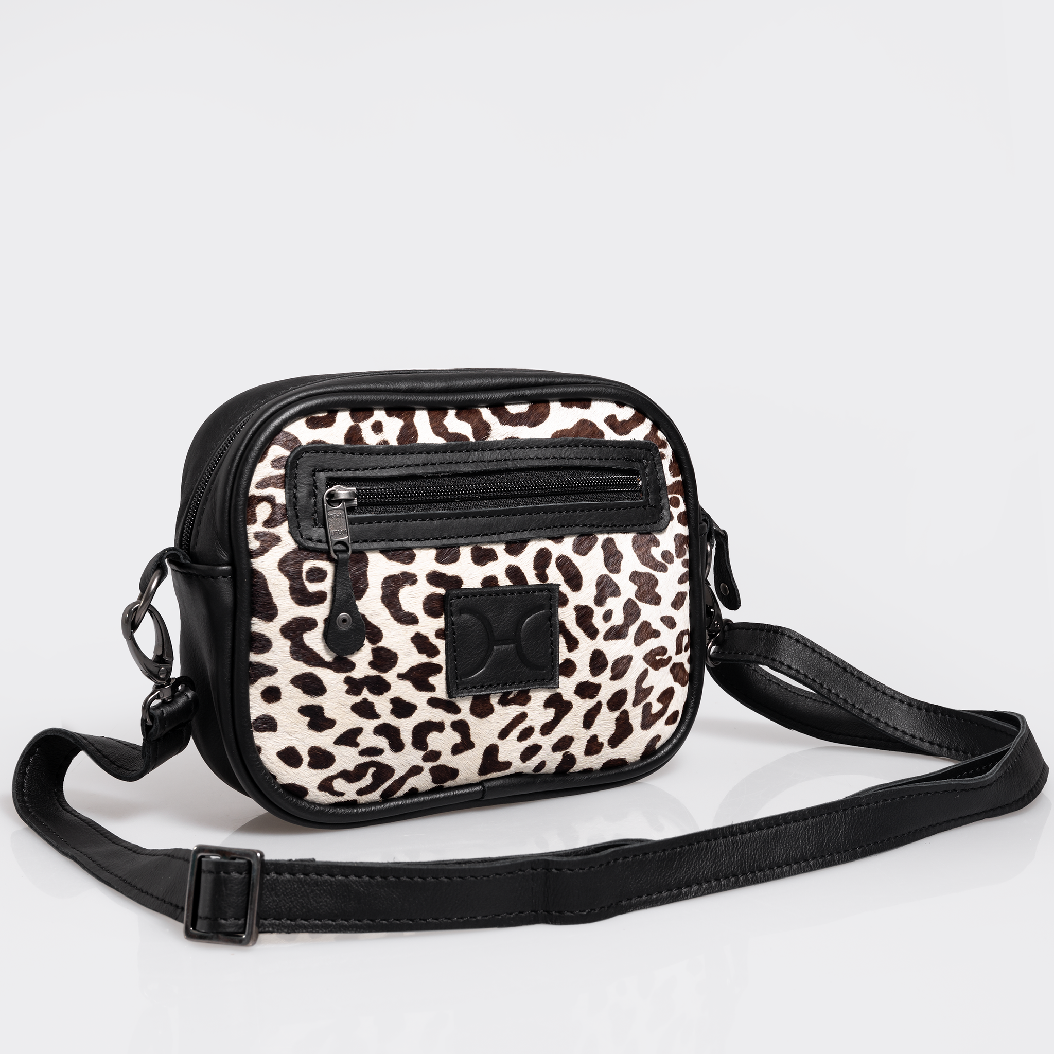 Lipstick Bag | Faux Fur Genuine Leather Black Leather - Wildcat White Lipstick Bag by Thandana