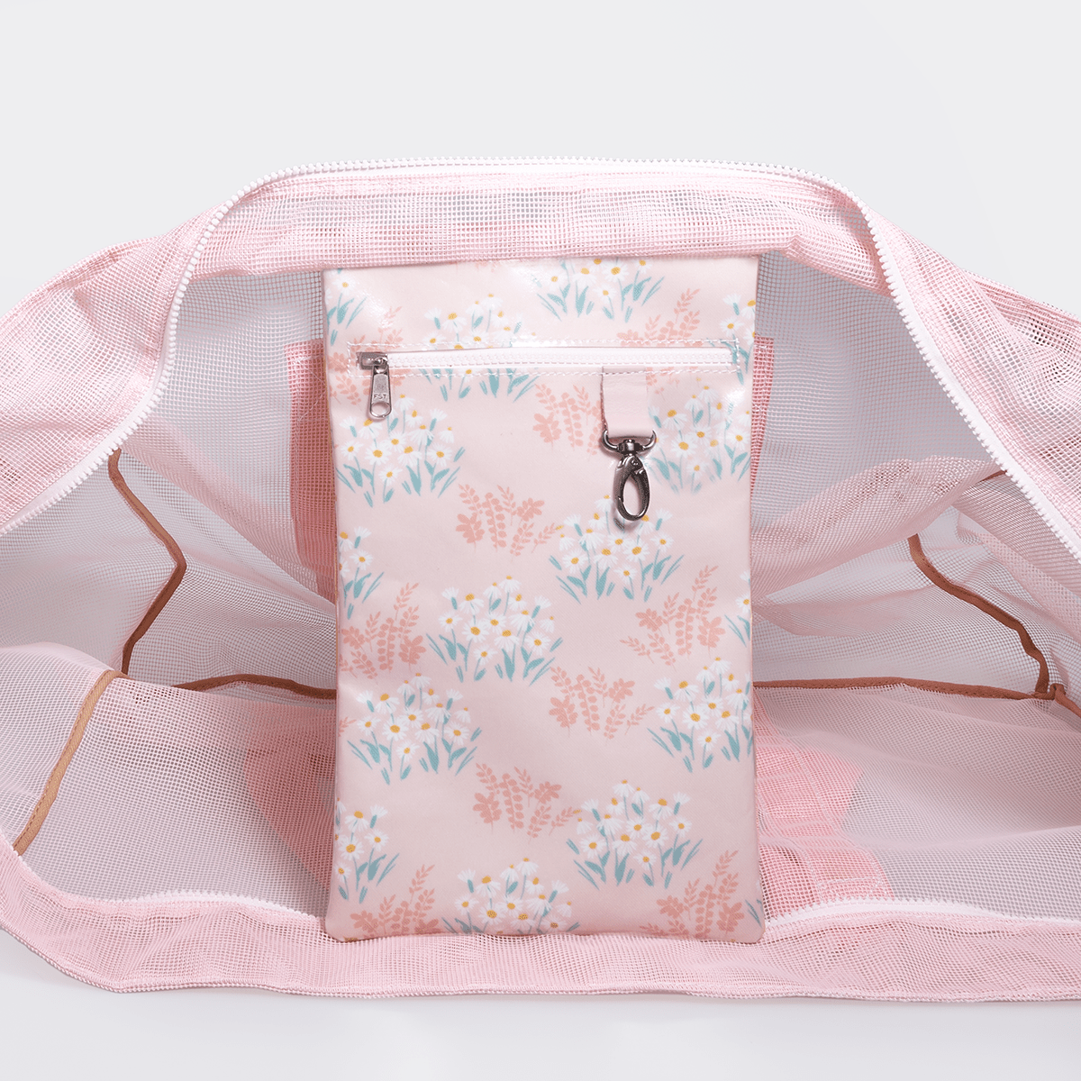 Meshie Jumbo Beach Bag | Pink Crazy Daisy - Blush Utility Shopper Bag by Thandana