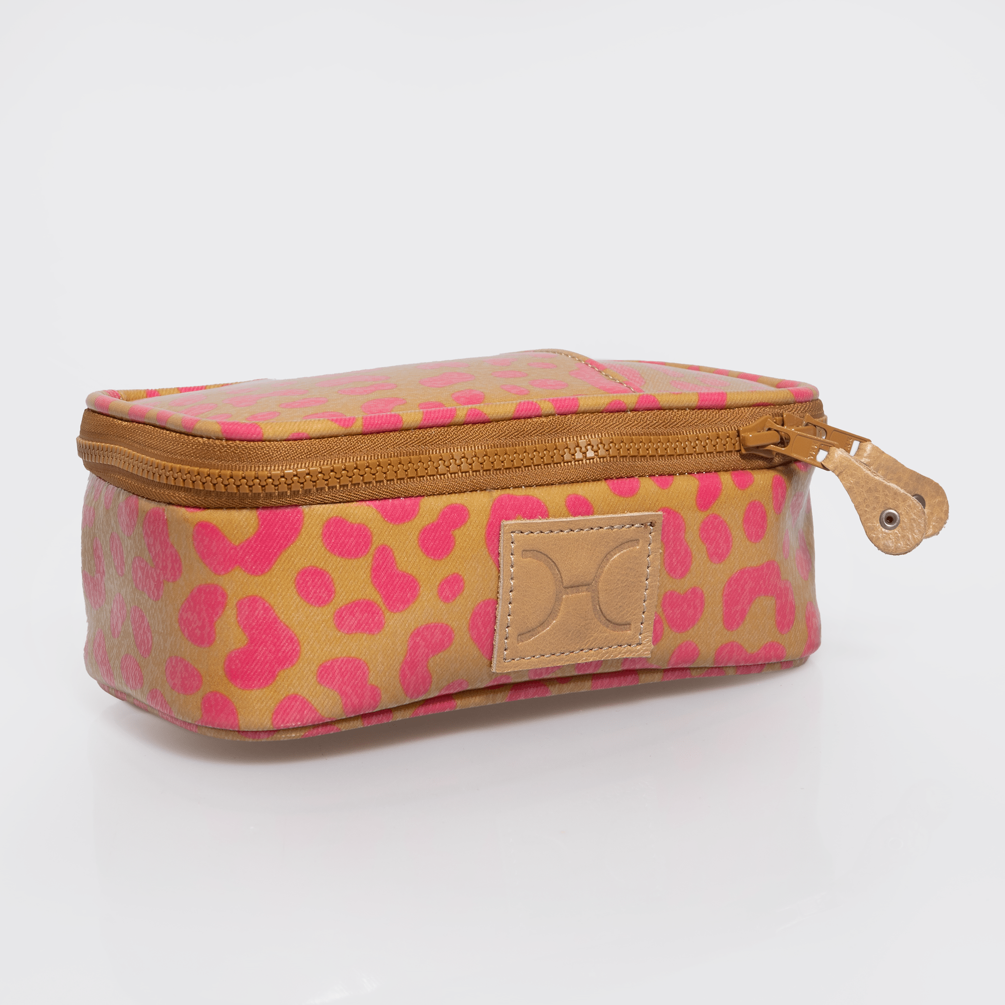 Mod Case Medium | Laminated Fabric Cheetah - Preppy Vanity Fabric by Thandana
