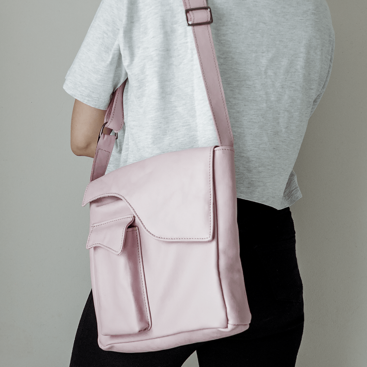 Tablet Sling Leather - Thandana UK