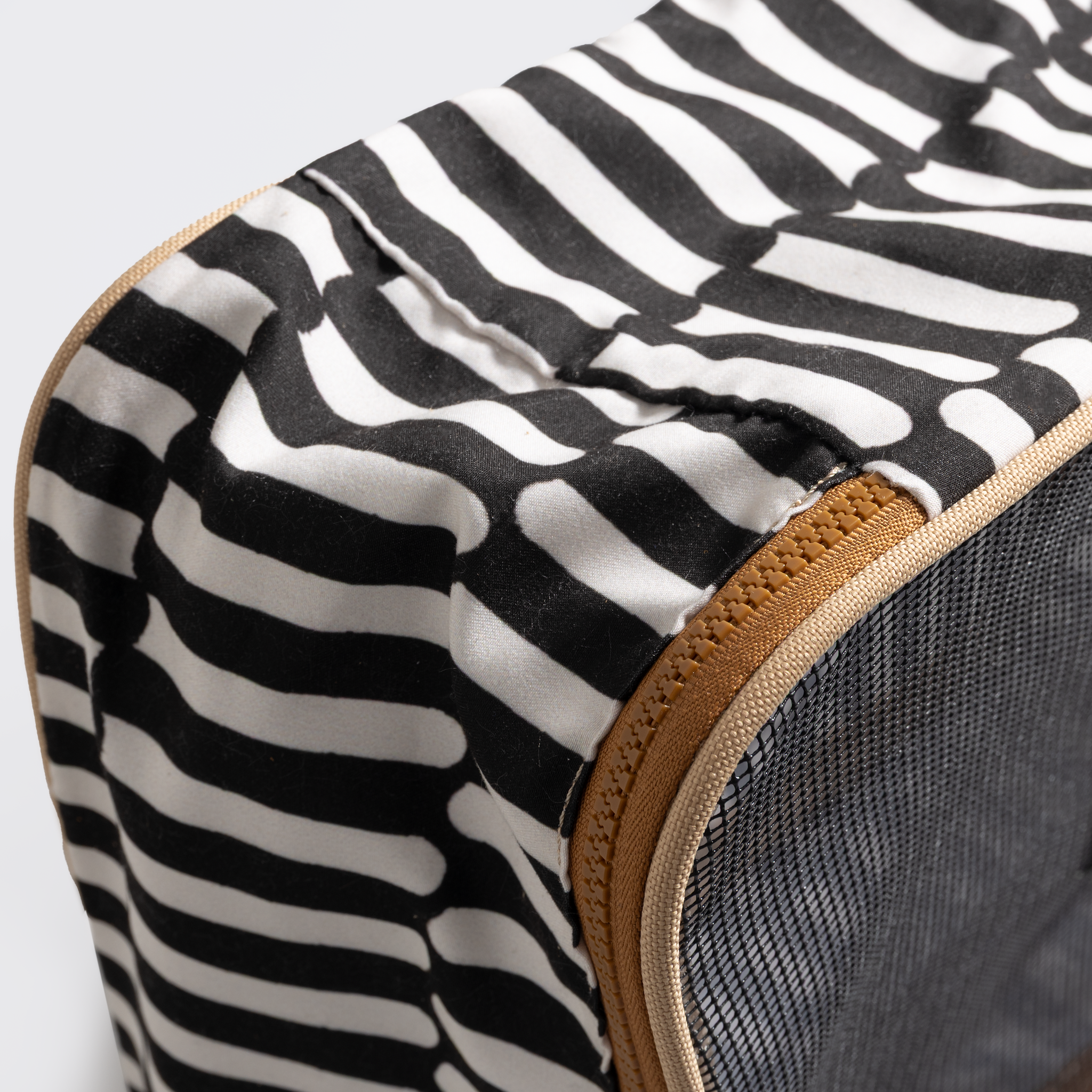 Travel Pods | Indie - Pitch Indie - Pitch Travel Pods by Thandana