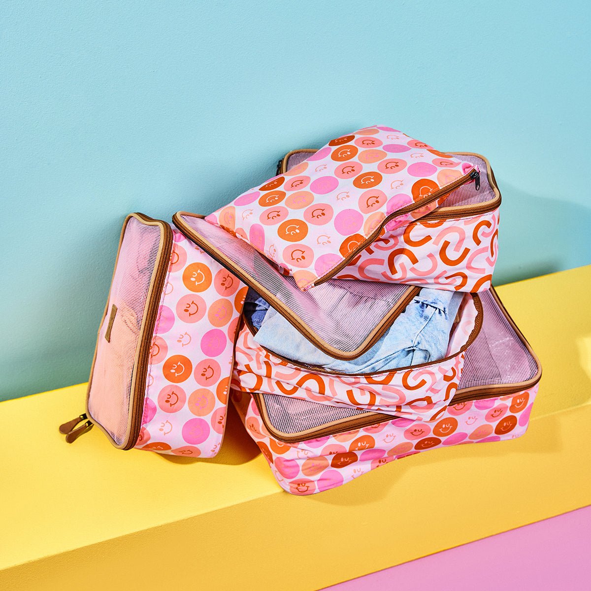 Travel Pods | Smiley Blush Smiley - Blush Travel Pods by Thandana
