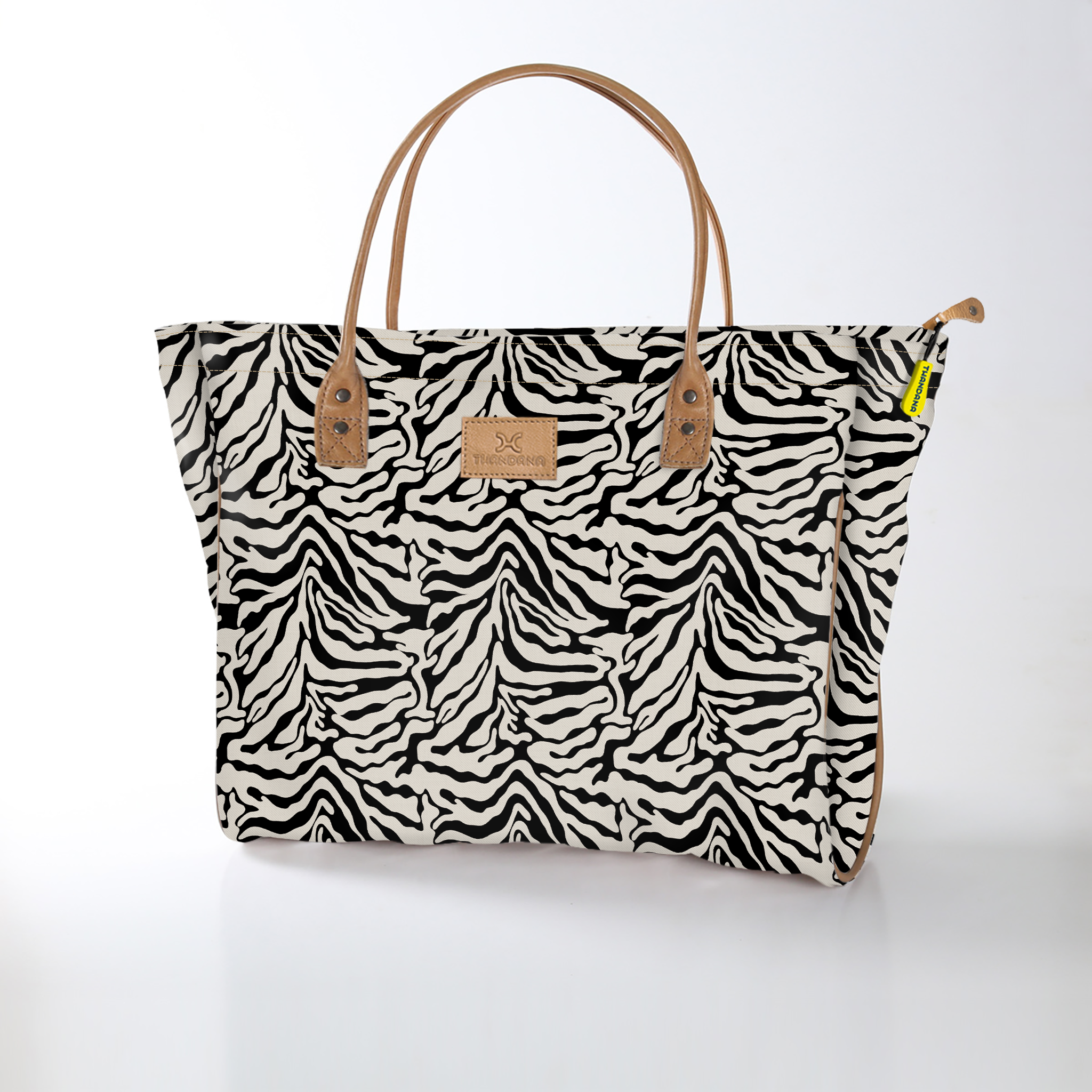 Utility Shopper Bag | Laminated Fabric with Genuine Leather Nomad Stripe - Pitch / Chunky Zip Utility Shopper Bag