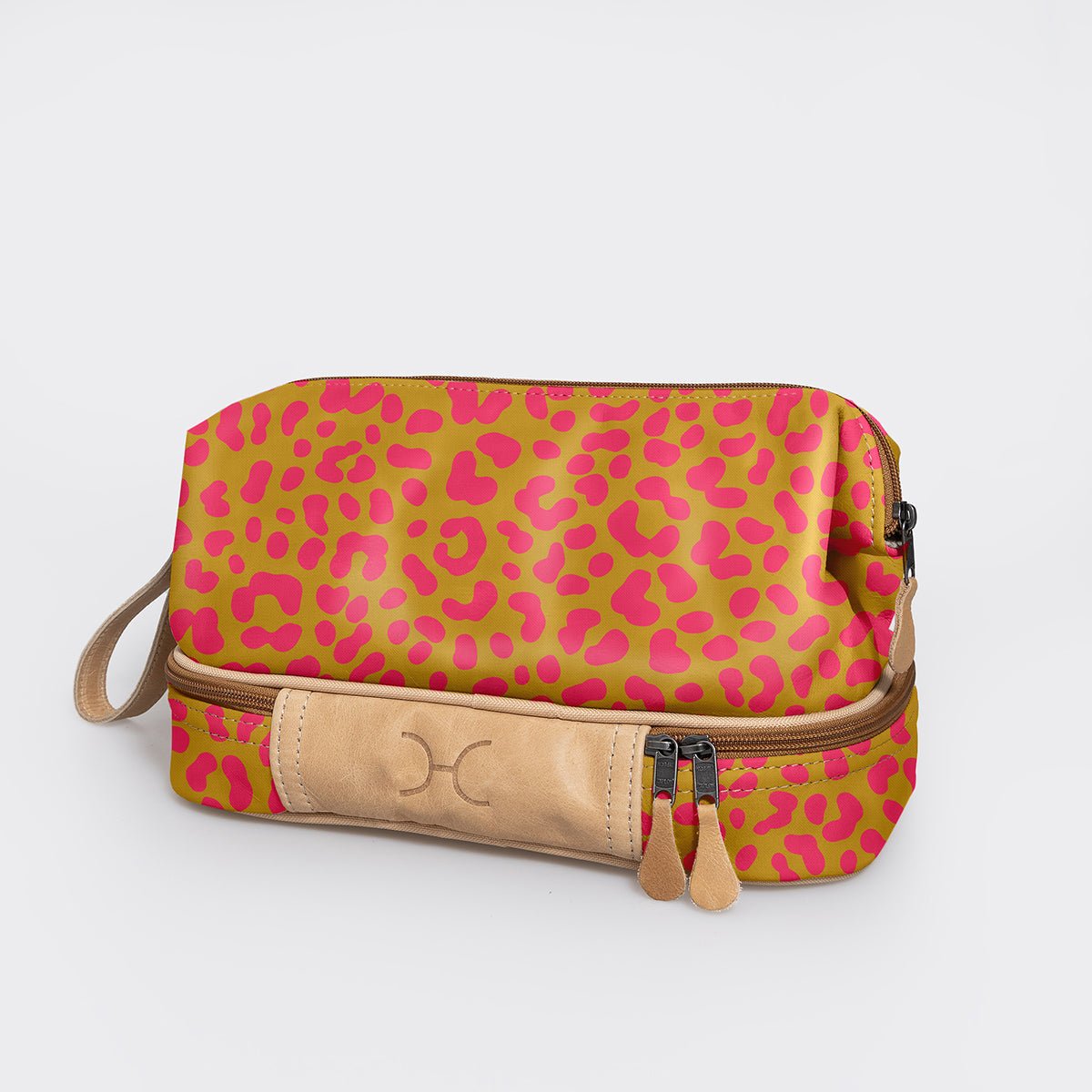 Wash Bag | Laminated Fabric with Genuine Leather Cheetah - Preppy Vanity Fabric by Thandana