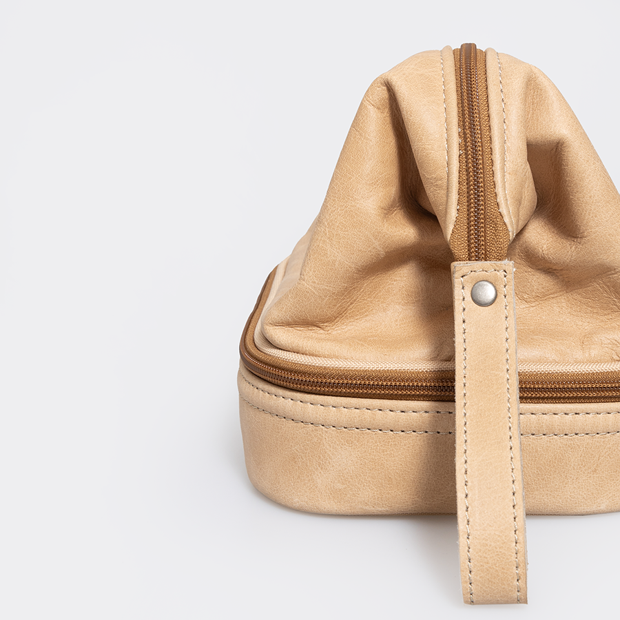 Wash Bag Unisex | Genuine Leather Vanity Bag by Thandana