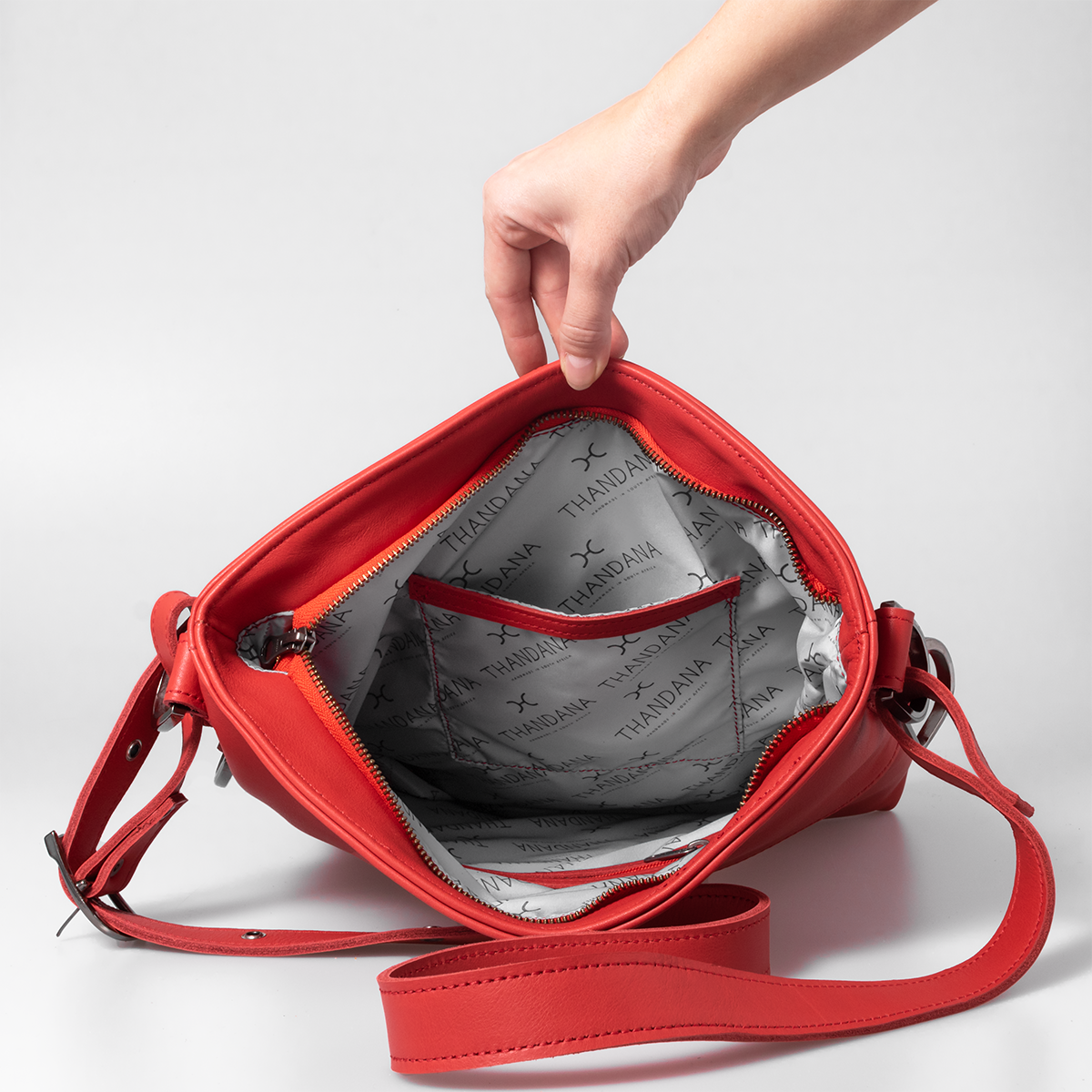 Messenger Handbag | Leather